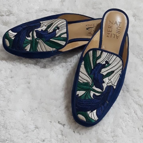 Naturalizer Small Heel Blue Slip On Mules Size 4 - Picture 10 of 13